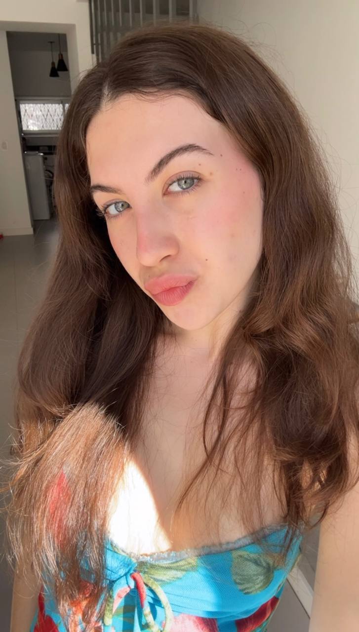 Nude girl Amber in Diyarbakir