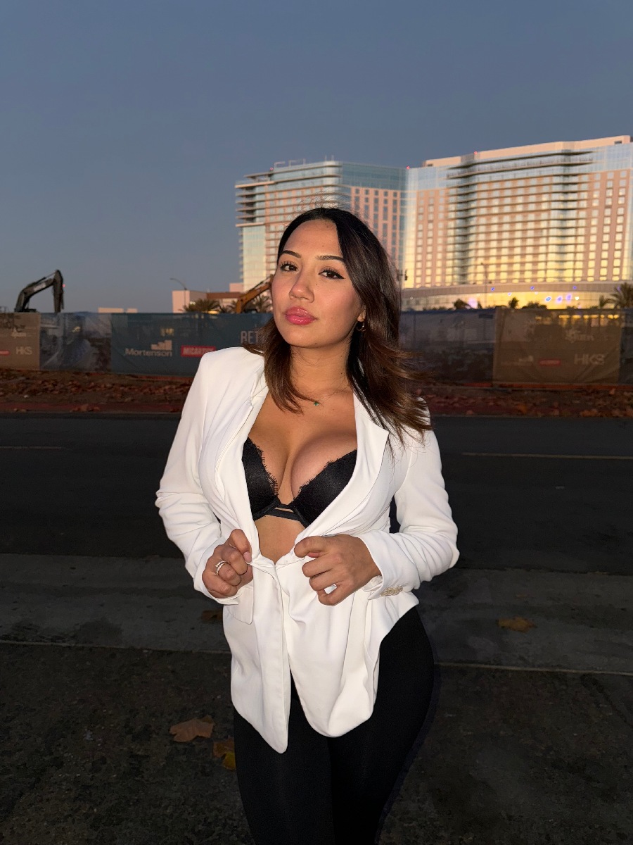 Take a pause and enjoy Ali Cruz — streaming from Diyarbakir