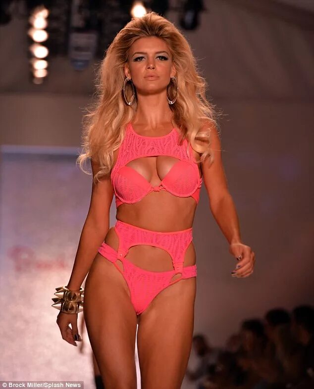 Kelly Rohrbach underwear in Diyarbakir