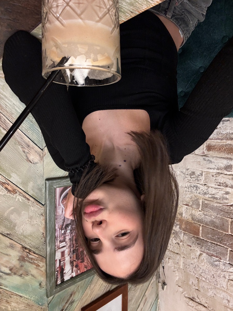 Fresh photos, fresh mood — Tina online in Diyarbakir